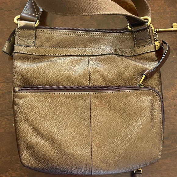 Fossil Brown Leather Messenger Crossbody with Brass Accents - Picture 3 of 8